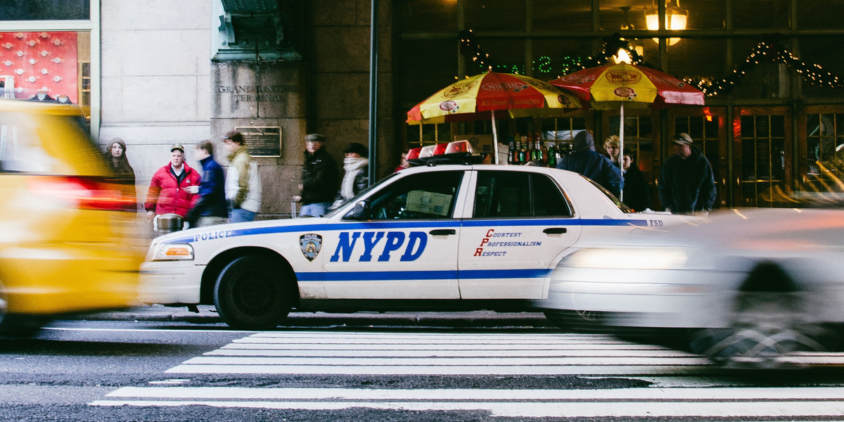 Ein Auto der New Yorker Polizei